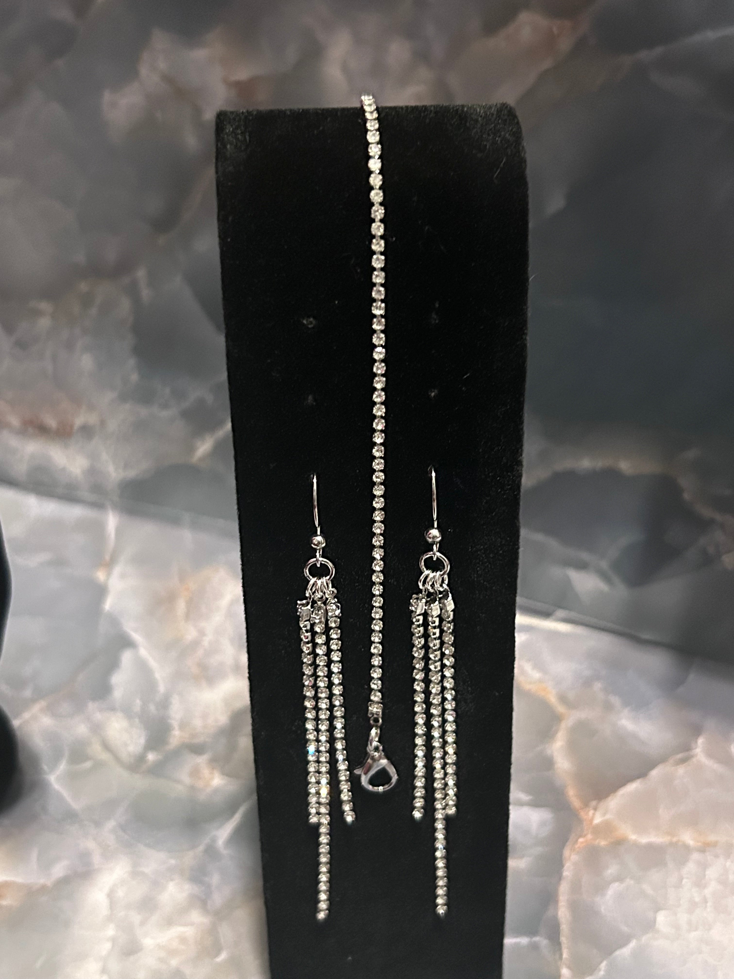 Rhinestone Radiance Set – Bracelet & Cascading Earrings