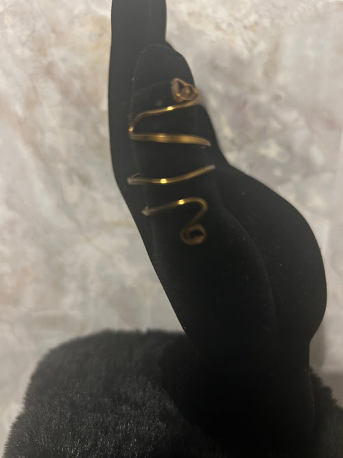 Antique Bronze Flow Ring – Artistic Spiral Wire Design