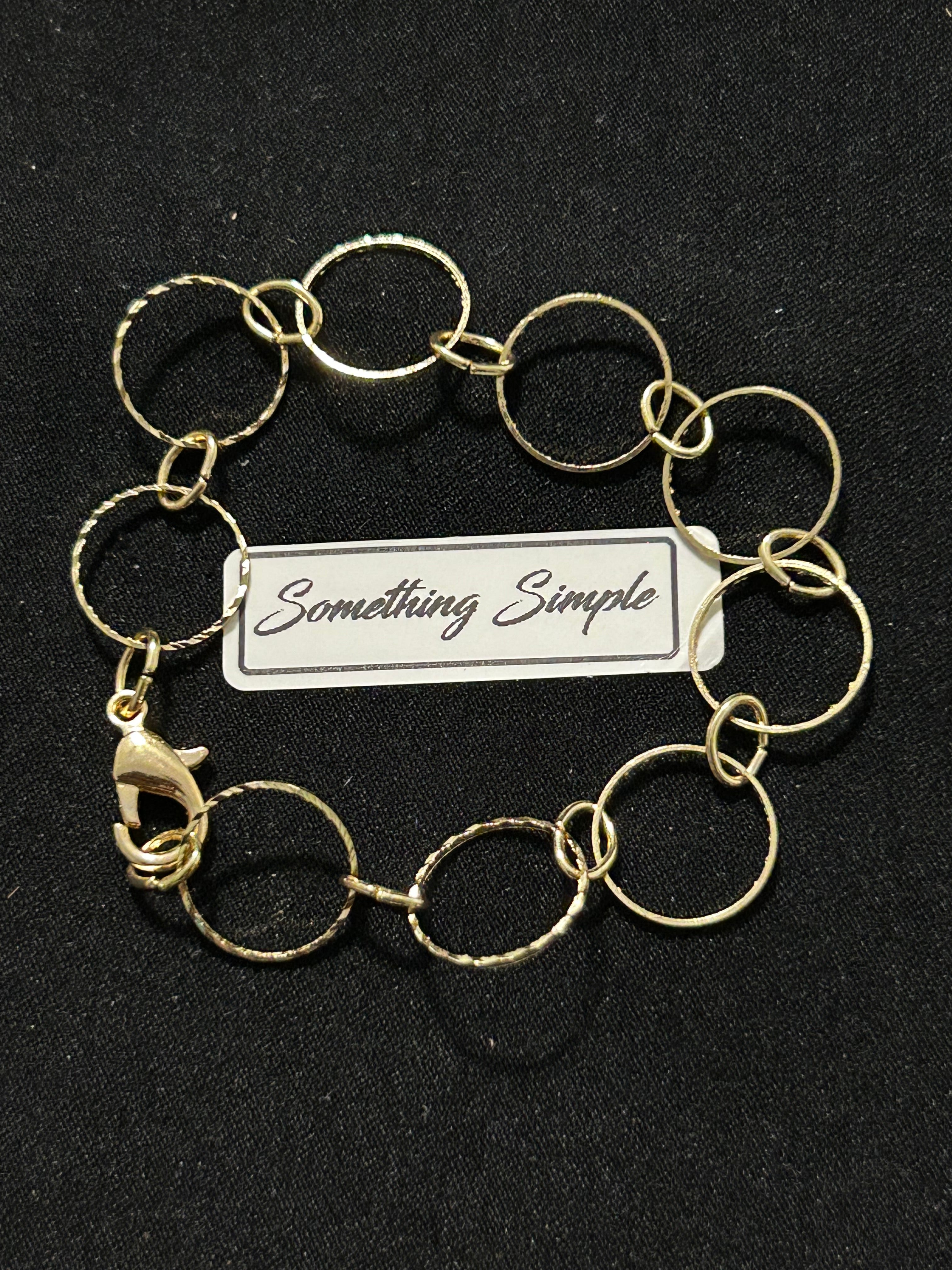 Gold Linked Circle Bracelet